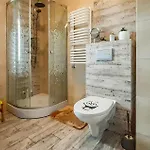 4 Bedroom Stunning Home In Mragowo * مارونجوفو